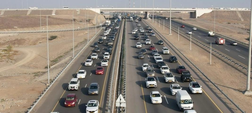 طريق مسقط السريع.jpg