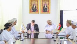 توقيع اتفاقية مع نفط عمان.jpg