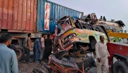 154-170302-30-killed-crash-pakistan_700x400.jpg