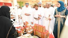 معرض المنتجات العُمانية البحرينية.jpg