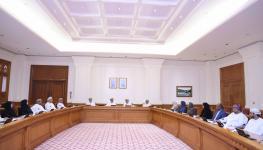 اللجنة الخاصة لدراسة الية تنويع مصادر الدخل في سلطنة عمان  (1).JPG
