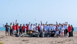 From beach clean-up activities in Mussanah beach as part of UN World Clean Up Day. من حملة تنظيف الشاطئ في شاطئ المصنعة ضمن احتفال الأمم المتحدة باليوم العالمي لتنظيف البيئة  (5).jpg