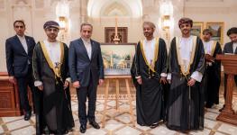تدشين الطابع البريدي (2).jpg