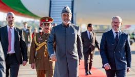 جلالة السلطان وصول إسبانيا (3).jpg