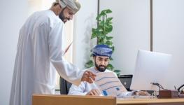 صورة موظفين.jpg