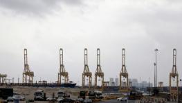 ميناء دي.بي ورلد الإماراتية.jpg