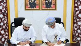 من مراسم التوقيع على الاتفاقيات.jpg