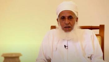 سماحة المفتي أحمد بن حمد الخليلي.jpg