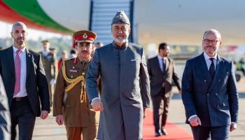 جلالة السلطان وصول إسبانيا (3).jpg