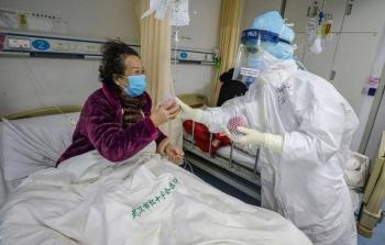 وفيات كورونا المستجدّ في الصين تتخطى ألفي شخص.JPG