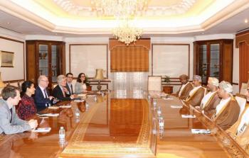 وكيل وزارة الخارجية للشؤون الدبلوماسية يستقبل رئيس لجنة الشؤون الخارجية في البرلمان الاتحادي الألماني.jpg