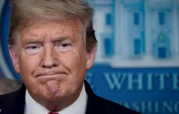 ترامب قيود كورونا قد تؤدي إلى آلاف الوفيات.jpg