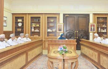 كلية الأجيال (2).jpg