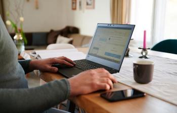 العمل من المنزل.jpg