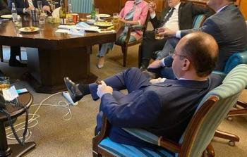 رئيس وزراء رومانيا.jpg