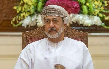 جلالة السلطان اللجنة العليا صلالة (7).jpg