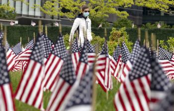 وفيات كورونا في أمريكا.JPG