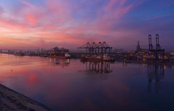 ميناء صحار والمنطقة الحرة (4).jpg