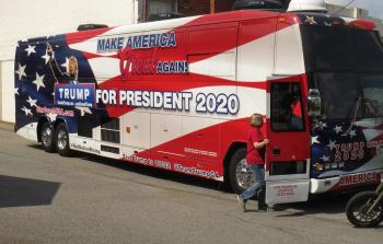 قطارات ترامب.jpg