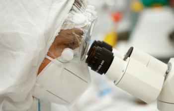 عالم فيروسات وأوبئة.jpg