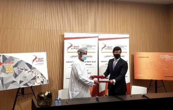 خلال التوقيع (2).jpg