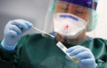 عينة فحص كورونا.jpg