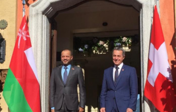 مباحثات سياسية.png