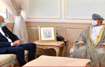 وزير الصحة يبحث.jpg