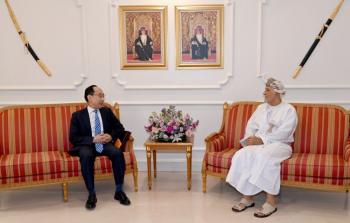 السيد شهاب والسفير اليابني.jpg