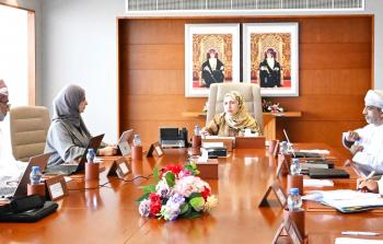 خلال الاجتماعي.jpg