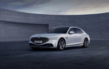 Genesis-G90-Launch_KV_EN copy.jpg