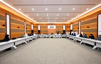 من الاجتماع.jpg