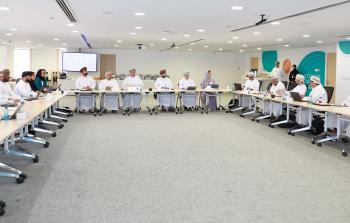 صورة عامة للحضور.JPG