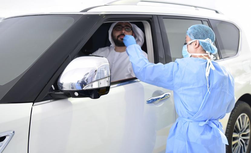 ارتفاع عدد إصابات كورونا في الإمارات #جريدة_الرؤية #سلطنة_عمان