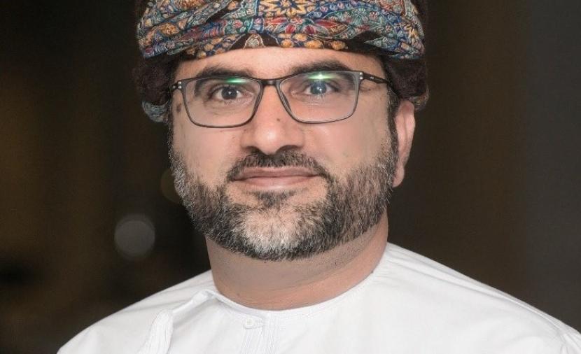 السيدة الجليلة تكرم نساء ع مان جريدة الرؤية العمانية
