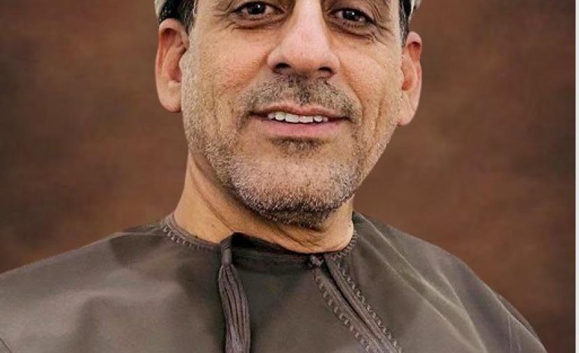 الذكاء الاصطناعي في قاعة التدريس.. فمن يُعلِّم من؟
