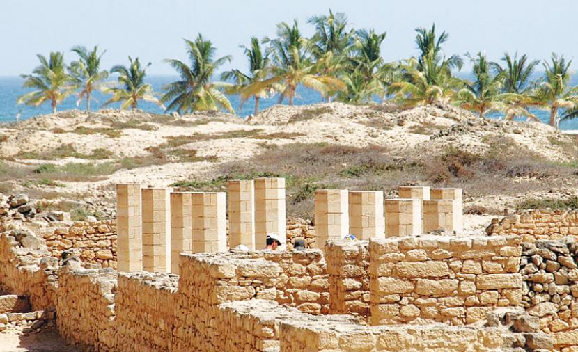 موقع البليد الأثري.. قبلة السياح الأولى في ظفار وشاهد عيان على حقب تاريخية متفرقة | جريدة الرؤية العمانية
