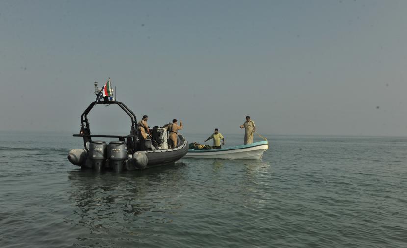 إنقاذ ثلاثة أشخاص بعد تعرّض قاربهم للغرق في عرض البحر ببركاء