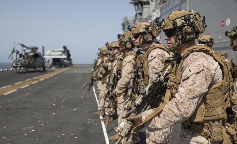 الحوثيون في المواجهة والمارينز بالمنطقة.. آخر مستجدات الحرب على إيران