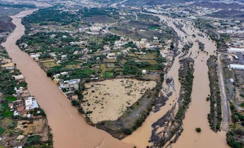 اليوم الجمعة.. أمطار متفرقة على معظم محافظات السلطنة* #عاجل 