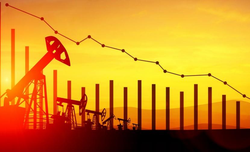 النفط ينخفض مع تراجع مخاوف الإمدادات بفضل آمال حوار بين أمريكا وإيران