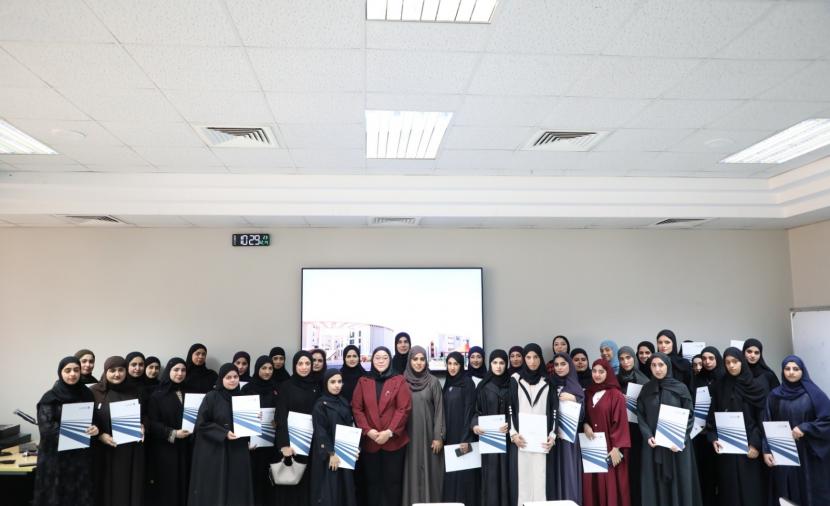 تكريم 272 طالبًا من المتفوّقين أكاديميًا في جامعة صحار 