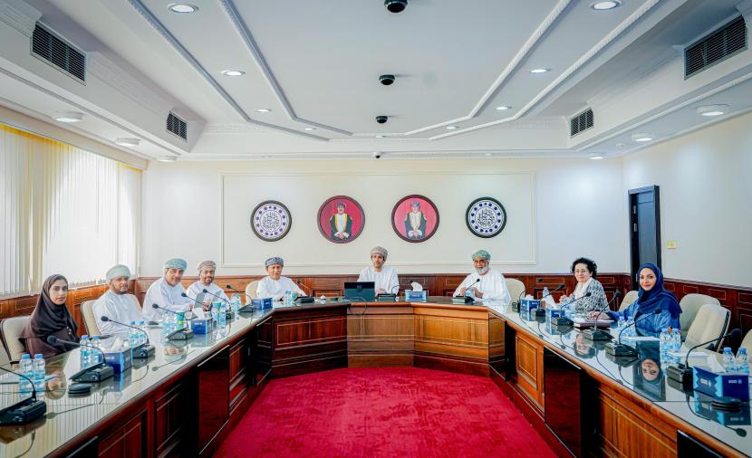 "الغرفة" تناقش استعدادات استضافة "مؤتمر الجمعية الدولية لإدارة الابتكار المهني" 