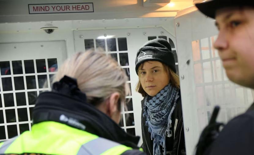 غريتا ثونبرغ تدفع ثمن دعمها للفلسطينيين مرة بعد مرة 