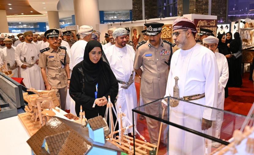 افتتاح معرض منتجات نزلاء ونزيلات الإدارة العامة للسجون 