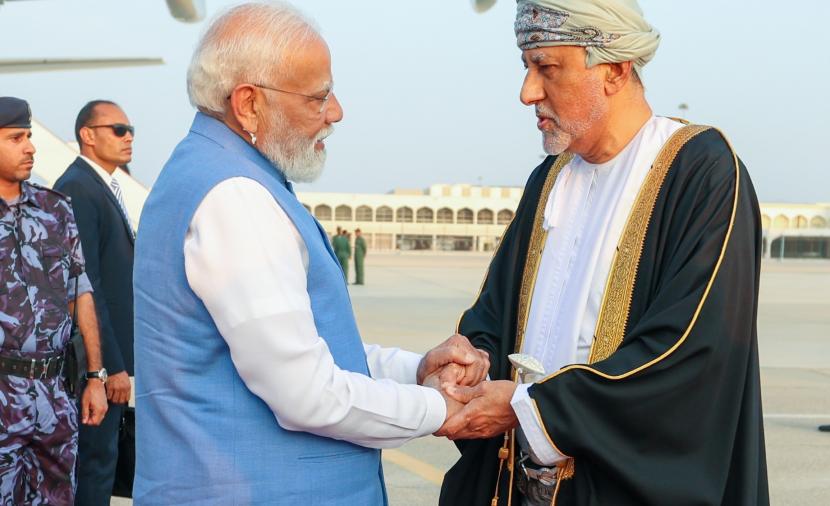 سلطنة عُمان والهند توقعان على وثيقة الرؤية البحرية و6 اتفاقيات تعاون #عاجل 