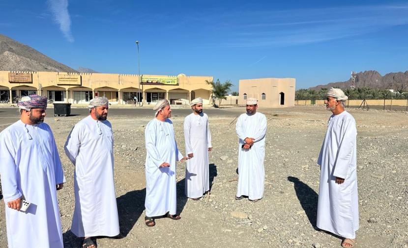 والي العوابي يتفقد سوق البلدية الجديد وميدان الرماية 