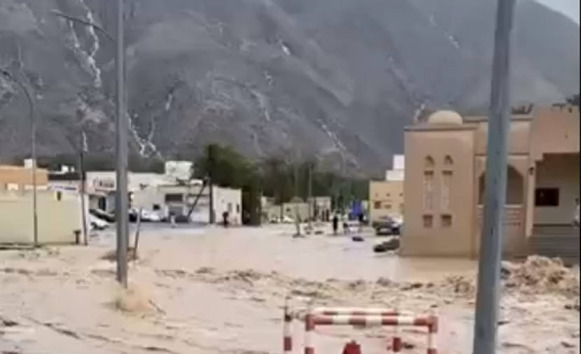 تدفق السحب وأمطار رعدية ورياح نشطة.. إليك آخر مستجدات الحالة الجوية