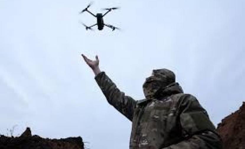 مسيرات أوكرانية تلحق أضرارا بميناء أوست لوجا الروسي