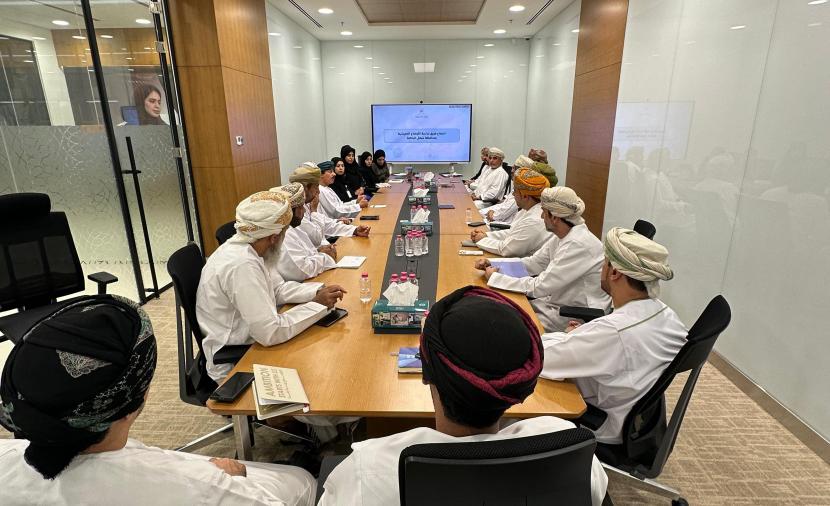 مناقشة مبادرات تحسين الأوضاع المعيشية في شمال الباطنة 